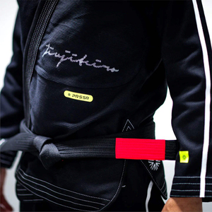 Uniforme de Lucha Libre Blanco Personalizado, Elástico, Ligero y Transpirable, Traje de Entrenamiento de Artes Marciales con Cinturón para Adultos - Product Image 4