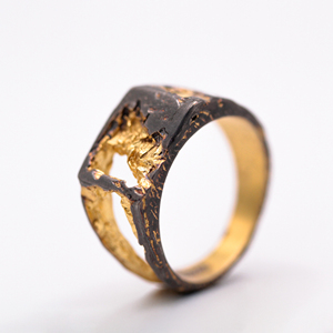 Anillo de Sello de Plata de Ley 925 Hecho a Mano con Kintsugi Dorado, Bicolor Texturizado, de Lujo, para Boda, Compromiso, Fiesta, Regalo, Hecho en Turquía - Product Image 2