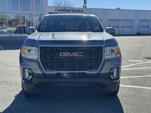 GMC Canyon Elevation Crew Cab 4WD Gris Métallisé 2023 d'occasion avec toit ouvrant, démarrage à distance, sièges en cuir, pack premium, jantes en alliage - Product Image 4