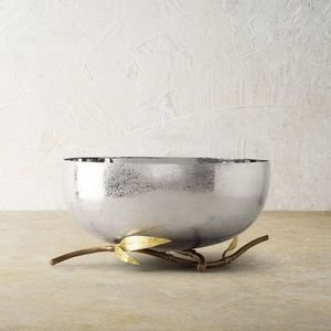 Cuenco decorativo de metal con acabado antiguo con soporte para Decoración de mesa de comedor y estilo interior - Product Image 1