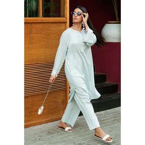 Conjunto coordinado de chifón verde ondulado y arrugado estilo bohemio para mujer de Cameo para primavera/verano - Product Image 5