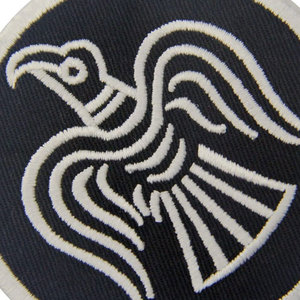 Badges de broderie en gros fabriqués avec des tonnes de fils avec un Design personnalisé - Product Image 2