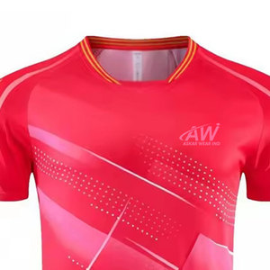 Camisetas deportivas profesionales de ajuste flexible diseñadas para un movimiento fluido y un rendimiento cómodo y seguro - Product Image 3