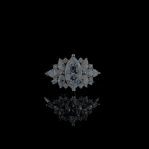 Anillo de Compromiso Cristiano de Lujo con Moissanita de Corte Princesa de 1.0 CT con Certificación IGI, Plata de Ley para Bodas y Fiestas de Mujeres - Product Image 1