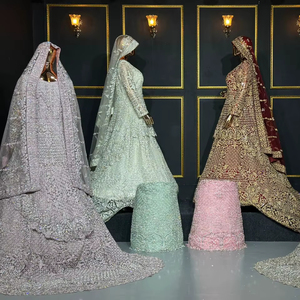Filet exclusif Lehenga Choli avec finition Taaj élégante et grande piste lourde et détails complets en pierre de Jarkan fabriqués à la main - Product Image 1