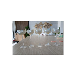 Lunettes SeaShell avec un mélange de coquillages colorés et un corps de tasse en résine idéal pour une table en bord de mer au Vietnam - Product Image 4