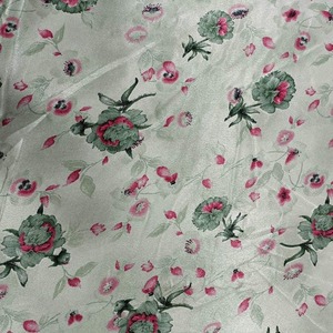 Tissu d'impression numérique en polyester de qualité supérieure Fabricant de tissu textile à impression florale personnalisé Tissu imprimé numérique en coton tissé - Product Image 1