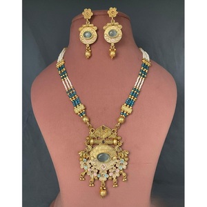 ชุดสร้อยคอประดับหินชุบทองคุณภาพระดับพรีเมี่ยมจากนักออกแบบพร้อมต่างหูคอลเลกชั่นสำหรับเทศกาลแต่งงานสำหรับผู้หญิง - Product Image 1