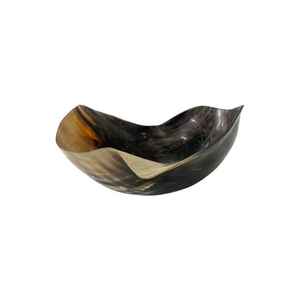 Tazón para Ensalada Hecho a Mano con Cuerno de Buey Vikingo, Diseño Moderno de Lujo con Ángel, Técnica de Pulido Duradera, Elegante y Sostenible - Product Image 1