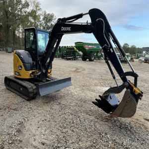 Miniexcavadoras John Deere 50G usadas y confiables, con sistema hidráulico duradero y eficiente para construcción, paisajismo y trabajos agrícolas. - Product Image 1