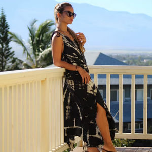 Robe maxi bohème à bretelles spaghetti, tie-dye, noir et blanc, en rayonne, douce, lavable, taille naturelle, vêtements de loisirs, vêtements de villégiature - Product Image 1