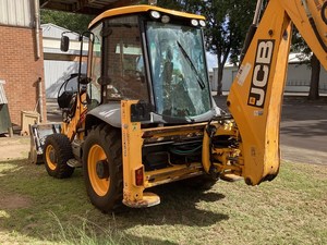 2013 JCB 3CX รถตักล้อยางขนาดเล็กเครื่องยนต์เพอร์กินส์โหลดได้9ตันรับประกัน1ปีชิ้นส่วนรถแบ็คโฮขนาดเล็ก-ปั๊มเกียร์ - Product Image 5