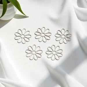 Charmes de fleurs faits à la main en argent sterling pendentif personnalisable faisant des bijoux - Product Image 4