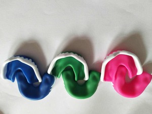 Protector Bucal Deportivo Profesional para una Protección Dental Superior, Comodidad Personalizada y Equipo de Alto Rendimiento en Varios Colores - Product Image 2