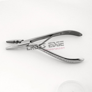 Pince d'extension de cheveux de couleur argentée avec pince de fermeture à ouverture de perle à 2 trous Outil d'extension de cheveux pour les extensions I-tip et K-tip - Product Image 1