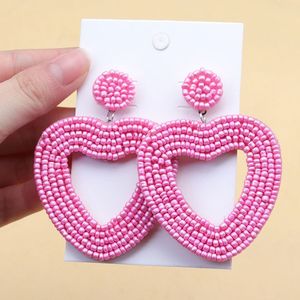 Pendientes bordados con cuentas estilo indio hechos a mano - Product Image 3