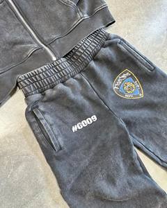 Sudadera con capucha y cremallera DTG Club lavada con ácido de algodón Premium personalizada y pantalones acampanados apilados, chándal de peso pesado - Product Image 6