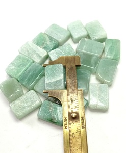 หินก้อนแกะสลักตามหลักฮวงจุ้ยหินอัญมณีคริสตัลสีเขียวหินโมราจำนวนมาก - Product Image 4