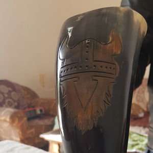 Cuerno Vikingo para Beber de Primera Calidad, Cuernos Auténticos de Buey, Vaca y Búfalo, Cuernos Vikingos Medievales para Beber a Precios Asequibles en Oferta - Product Image 1