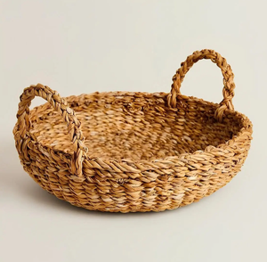 Vietnam Handwoven Eco-Friendly Seagrass Serving Tray with Ring Handle for Home Use with Fruit and Vegetables - Product Image 1