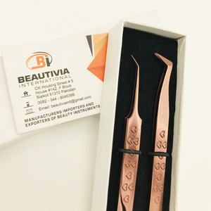 แหนบถอนขนตาสแตนเลสปลายแหลมแบบมืออาชีพฉลากตามสั่งสีโรสโกลด์พร้อมอุปกรณ์ต่อขนตาพิมพ์รูปหัวใจ - Product Image 2
