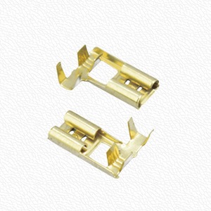 ขั้วต่อ PCB แบบมุมฉากขนาด 6.3 มม. สำหรับตัวเมีย มาตรฐานทองเหลือง แบบย้ำสองด้าน - Product Image 2