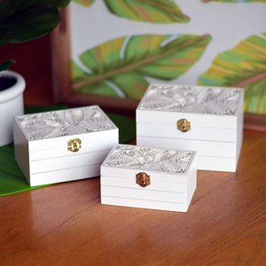 Caja de almacenamiento de madera de estilo rústico artesanal, caja de madera decorativa con tapa con bisagras y cerradura de pestillo - Product Image 6