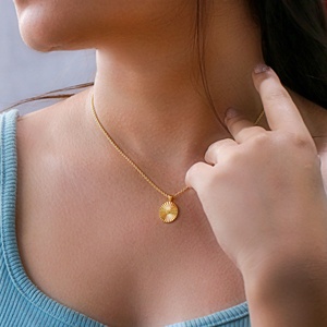 Colgante con Forma de Sol Ovalado, Bañado en Oro, con Engaste de Bisel, Plata de Ley 925, Joyería de Moda para Mujer, para Todas las Ocasiones, Venta al por Mayor - Product Image 3