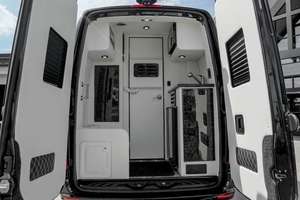 Mercedes-Benz Sprinter 3500HD 2022 Euro IV, Transmisión Automática, Asientos de Cuero, Techo Solar - Product Image 2