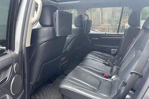 (H&S) รถ Lexus LX 600 SUV ปี 2023 มือสอง เบนซิน สภาพดี - Product Image 3