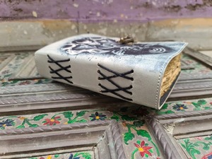 Cuaderno de cuero de Triple Luna hecho a mano, diario Vintage personalizado, cuaderno de bocetos para hombres y mujeres, encuadernación de costura de hilo - Product Image 3