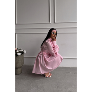 ชุดราตรีผ้าป๊อปลินทรงบานติดกระดุมด้านหน้าพร้อมดีเทลเข็มขัดผูกสีชมพู - Product Image 3