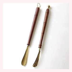 ฮอร์นรองเท้ายุคทองทำด้วยมือทองเหลืองแข็งที่มีด้ามจับแกะสลักตามหลักสรีรศาสตร์สำหรับการใช้งานในชีวิตประจำวันหรูหรา - Product Image 6