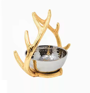 Top Trending Metal Horn-Stand Cuencos para servir Diseño tallado para aperitivos Ensaladas y aperitivos Maravillosos utensilios de cocina decorativos - Product Image 1