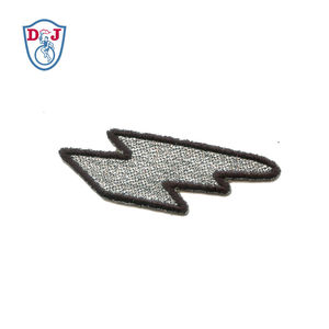 Badges brodés personnalisés à repasser, emblèmes en tissu pailleté, patchs brodés pour les fournisseurs de mode - Product Image 4