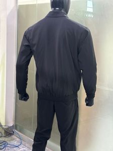 ชุดวอร์มกันลมผ้าไนลอนหนานุ่มแบบมีฮู้ดสำหรับผู้ชาย พร้อมกางเกงขาสั้น  รับสกรีนโลโก้ คุณภาพสูง - Product Image 5