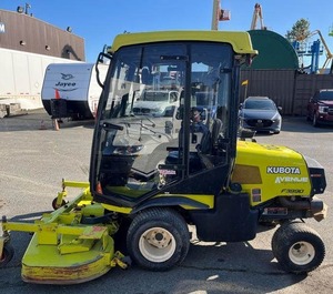 Tondeuse à gazon avant Kubota F3990 2015 - Moteur diesel de 36 CV, plateau de coupe de 72 pouces, haute productivité et durabilité - Product Image 1