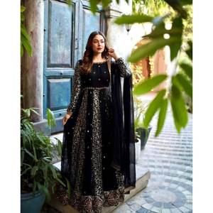 ชุดสตรีดีไซน์ใหม่ผ้าจอร์เจียและเสื้อผ้าสตรีปักเลื่อมสวยงาม - Product Image 1