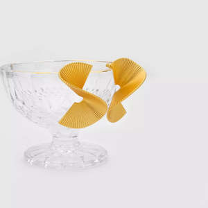 Orecchini Pendenti Scultorei in Oro Stile Ventaglio, Accessorio di Moda - Product Image 5