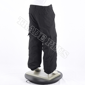 Pantalones de esquí y snowboard holgados personalizados para hombre, venta al por mayor, pantalones de esquí transpirables impermeables de invierno con bolsillos con cremallera, característica a prueba de viento - Product Image 2