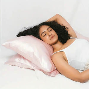 100% taie d'<span class=keywords><strong>oreiller</strong></span> en soie de mûrier pure taie d'<span class=keywords><strong>oreiller</strong></span> en soie tissée brodée Style uni pour la maison et l'hôtel certifié Oeko-tex - Product Image 1