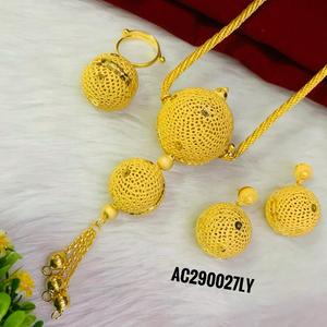 Conjunto de collar largo chapado en oro de diseñador, joyería de moda de un gramo, todo tipo, compre joyería larga en línea en la India - Product Image 2