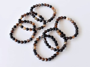 Beautiful Design Classic Romantic Heart Shape Meditation <b>Healing</b> Black Sulemani Agate Beaded Round Gemstone Anniversary <b>Bracelet</b> - Product Image 2