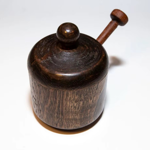 Tarro de Miel de Madera Minimalista de Marca Privada con Aspecto Limpio y Simple, Ideal para Hogares Modernos que Buscan Elementos de Decoración Natural - Product Image 1