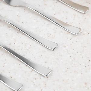 ส้อมสแตนเลสกระจกแวววาวออกแบบมาสำหรับงานเลี้ยงอาหารทุกวันและการตั้งค่าโต๊ะอาหารด้วยการตกแต่งที่ราบรื่น - Product Image 3