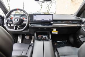 LISTO PARA ENVIAR, LHD/RHD, BM-W M5 TOURING 2026, HÍBRIDO ENCHUFABLE V8 DE 717 HP, TRACCIÓN EN LAS CUATRO RUEDAS - Product Image 4