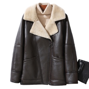 Chaqueta de Invierno para Mujer al por Mayor OEM, Diseño Juvenil, Abrigo de Piel de Cordero, Chaqueta de Piel de Oveja Gruesa y Cortavientos - Product Image 1