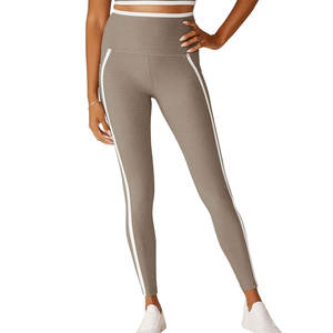 Leggings sans couture pour femmes de qualité supérieure en gros du Pakistan, taille haute, tendance pour l'hiver, leggings pour femmes à la mode en vente - Product Image 4