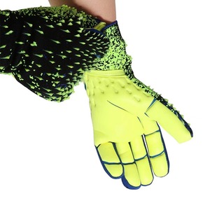 Offres Spéciales enfants adultes gants de football gardien de but professionnel doigt sauver mousse de latex gants de football enfants gardien de but gants OEM - Product Image 5