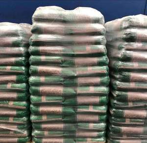 Granulés de bois de qualité supérieure pour la vente en gros à bas prix, granulés de bois de qualité à vendre. Pin, granulés de bois de hêtre en sacs de 15kg. - Product Image 1